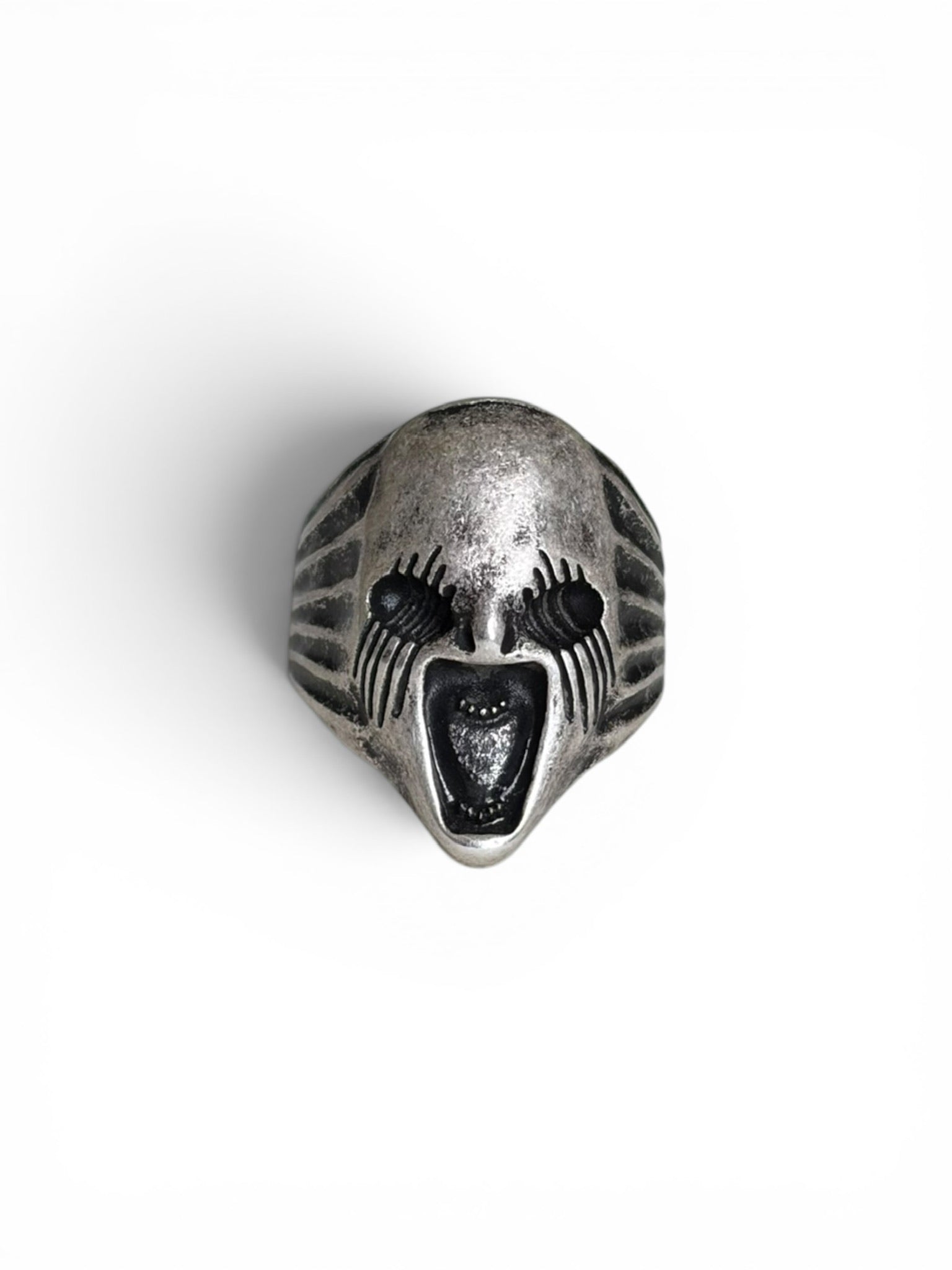 Judgement ring – VeesClothing