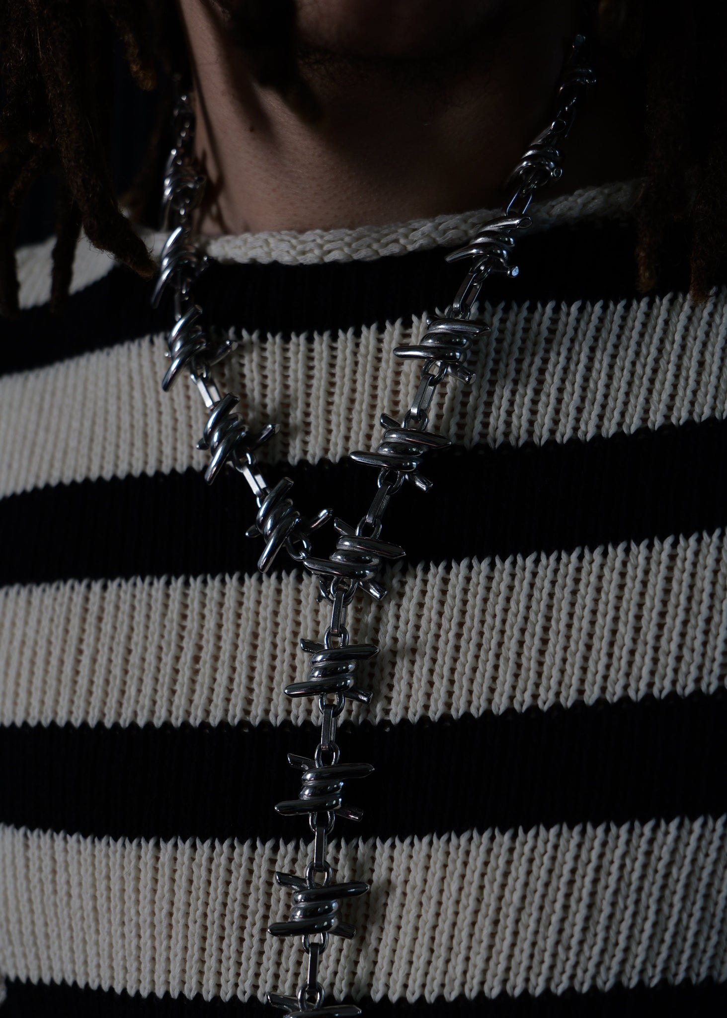 Barbwire tie