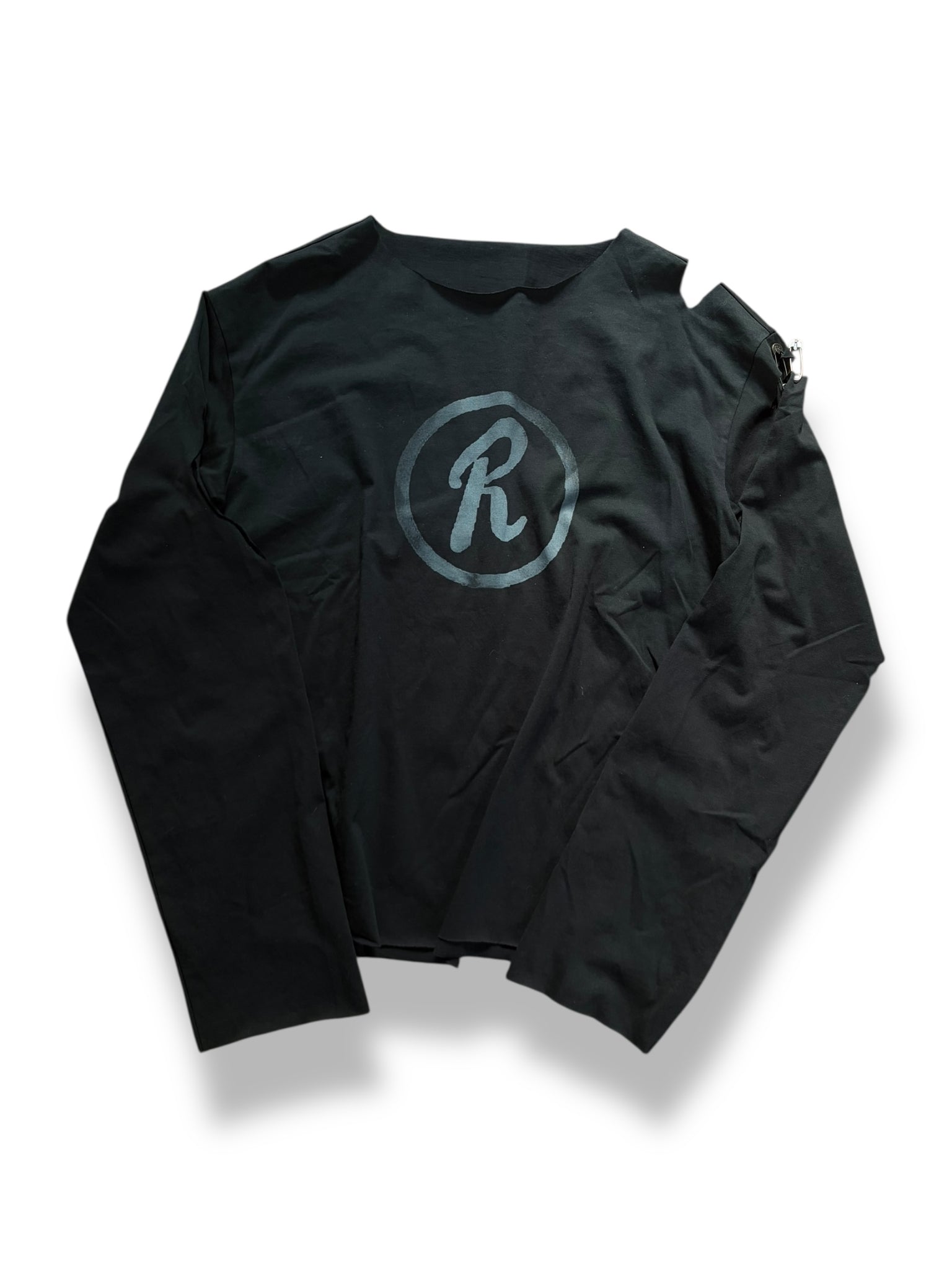 Black Ripped longsleeve
