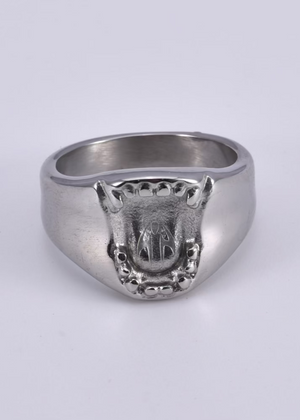 Fang ring